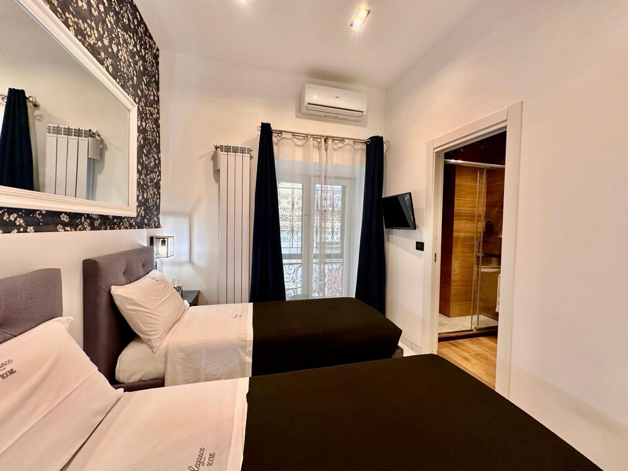 Elegance Rooms Spaccanapoli Exterior photo